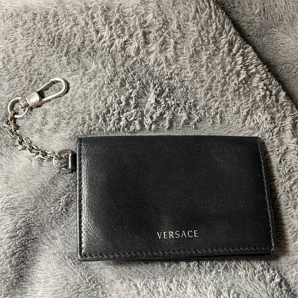 Versace Wallet On Chain